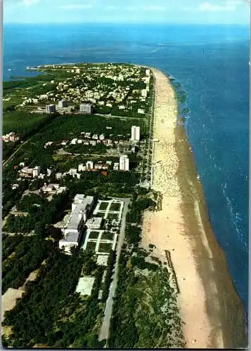 58379 - Italien - Lignano , La spiaggia dali'aereo verso Sabbiadoro - gelaufen 1964