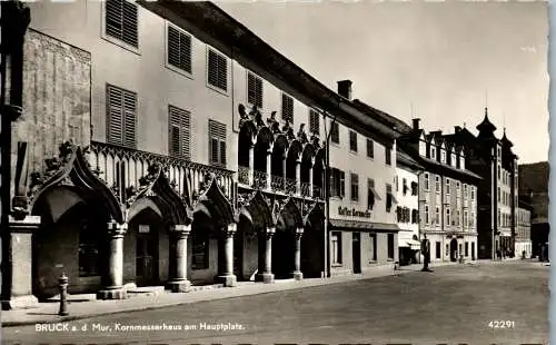 58924 - Steiermark - Bruck an der Mur , Kornmesserhaus am Hauptplatz , Kaffee Kornmesser - gelaufen 1957