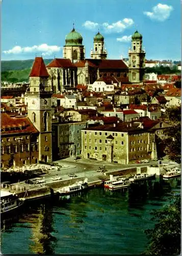 59343 - Deutschland - Passau , Blick auf Rathaus und Dom - nicht gelaufen