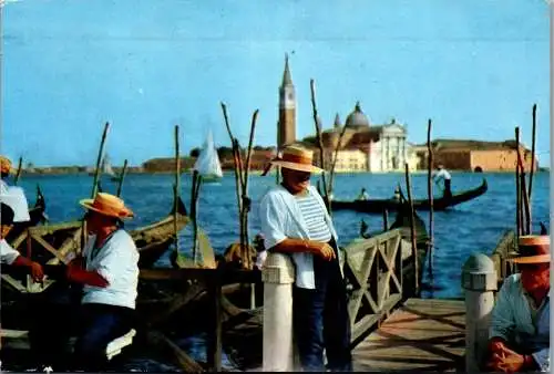 59763 - Italien - Venedig , Gondolieri - gelaufen 1956