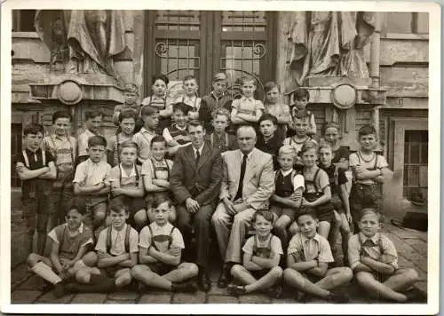 59920 - Abbildung - Kinder , Gruppe Kinder , Knaben , Schule , Klassenfoto - nicht gelaufen