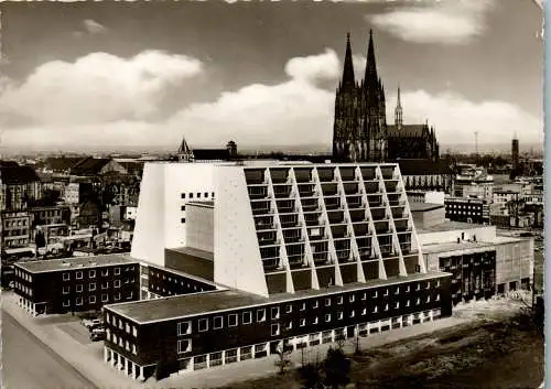 60295 - Deutschland - Köln , am Rhein , Neues Opernhaus mit Dom - nicht gelaufen 1962