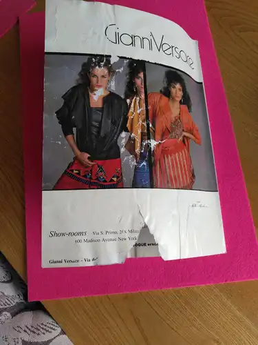 Vogue Modezeitschrift  in Deutscher Sprache: Vogue JETZT! START IN DIE SAISON  100 MODE IDEEN. 
