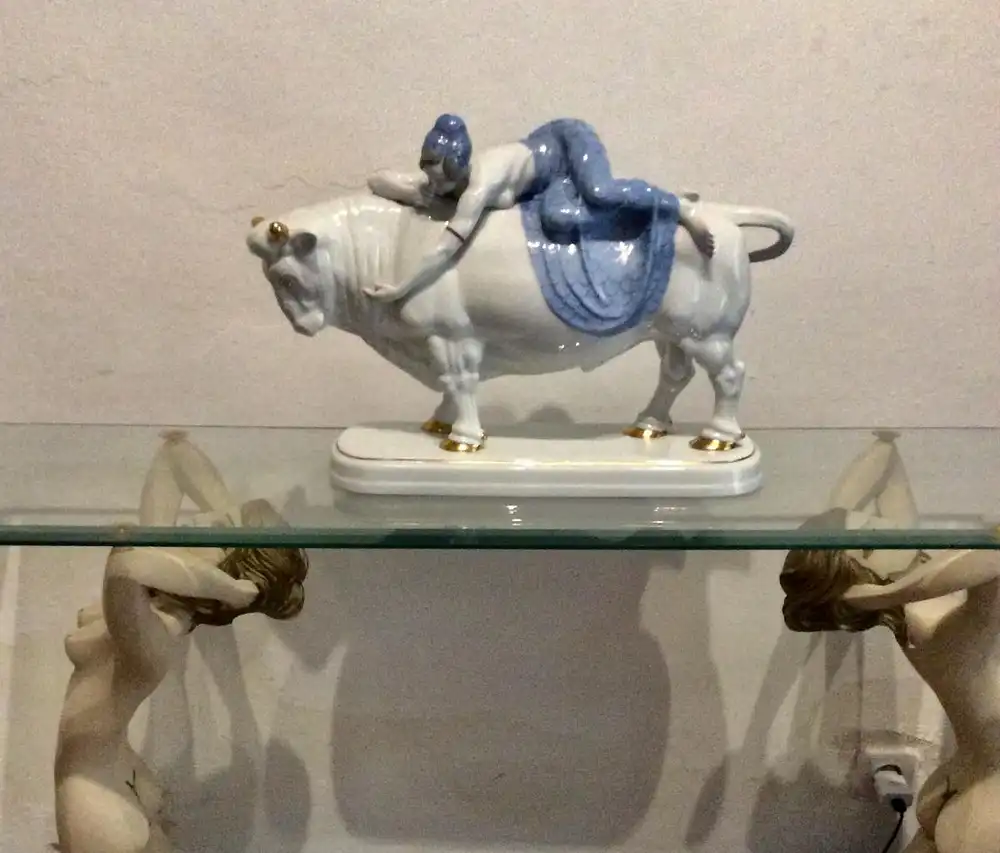 Porzellan Skulptur “Entführung der Europa“  0