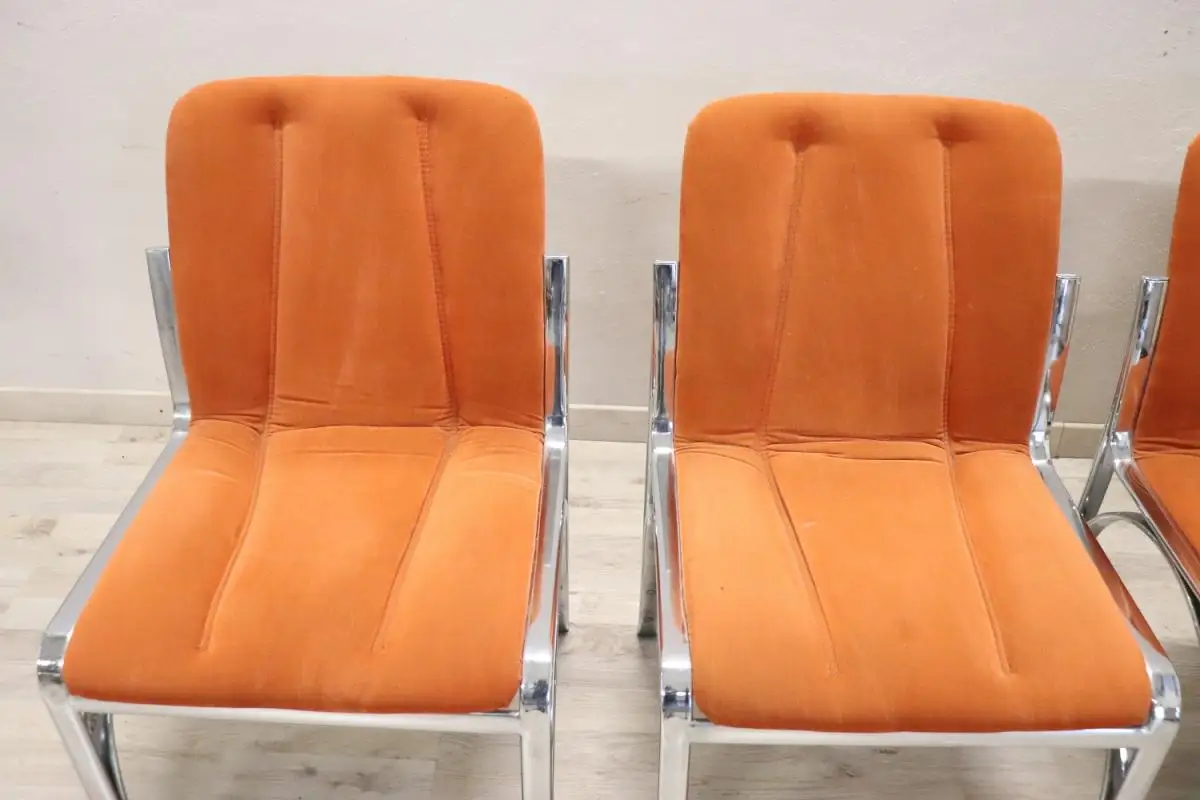 Esszimmerstühle aus verchromtem Metall & orangefarbenem Samt, 1970er 2