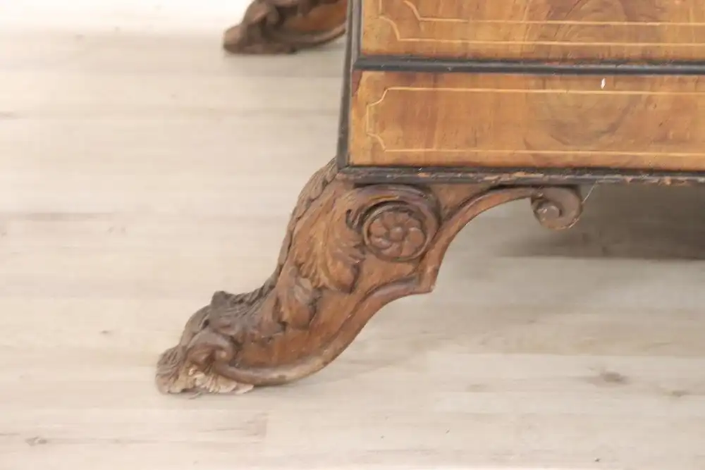 Sofa aus geschnitztem Nussholz, 19. Jh 5