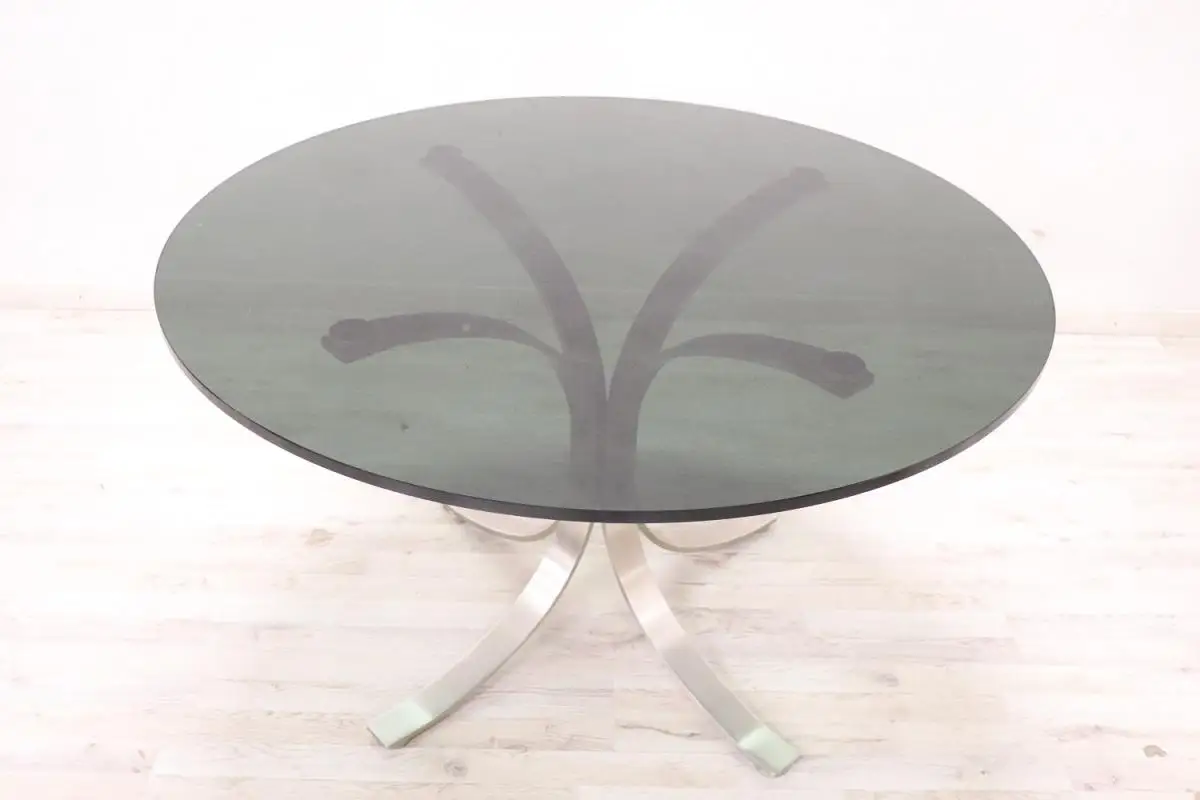 Italienischer runder Esstisch aus Stahl & Rauchglas, 1970er 1