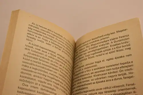 Dr. Bartha András: Kézikönyv a nok elsárkányosodásáról. NOS ÉS NOSÜLÉS ELOTT ÁLLÓ FÉRFIAKNAK. 