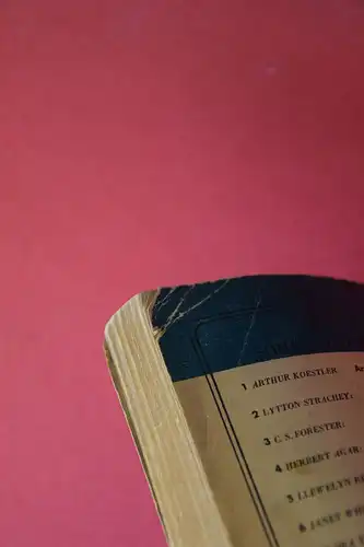 Peter F. Drucker: The End of Economic Man. A Study of the New Totalitarianism. 