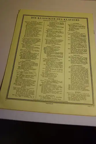 Czerny, Carl  (Komponist); Adolf Ruthardt (Rev.): Oktavenstudien in fortschreitender Schwierigkeit. Op. 553. [Edition Peters, Nr. 3175]. 