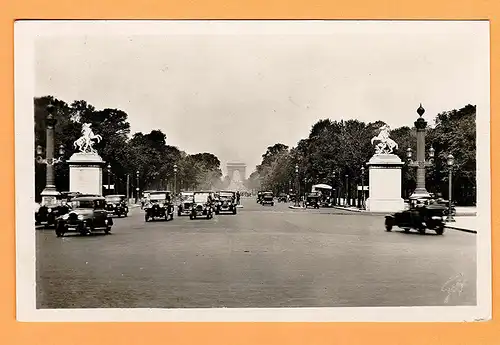[Ansichtskarte] Notre beau Paris / 20. Avenue des Champs-Élysées

gelaufen 1931. 