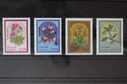 Portugal Madeira 86-89 postfrisch Blumen #RH997