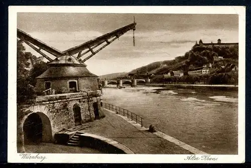 AK Würzburg Main mit Ladekran, Brücke und Festung Marienberg um 1900 #HK066