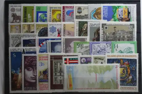 Österreich Jahrgang 1982 mit 1695-1727 postfrisch #TT725