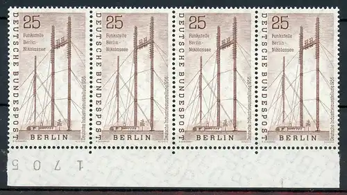Berlin waag. 4er Streifen Unterrand 157 postfrisch #HU538