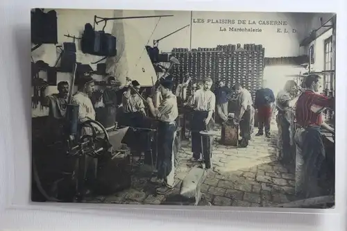 AK Frankreich Les Plaisirs de la Carserne - La Maréchalerie #PH713