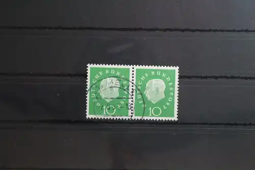 BRD 303 gestempelt als waagrechtes Paar #UF033