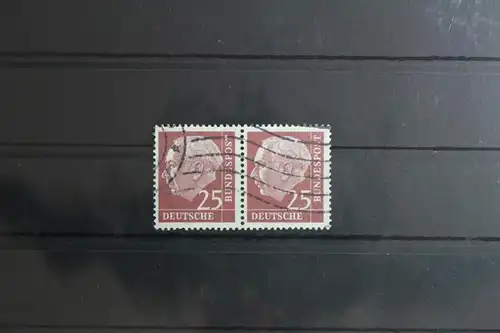 BRD 186xW gestempelt als waagerechtes Paar - leicht vorgefaltet #UF143
