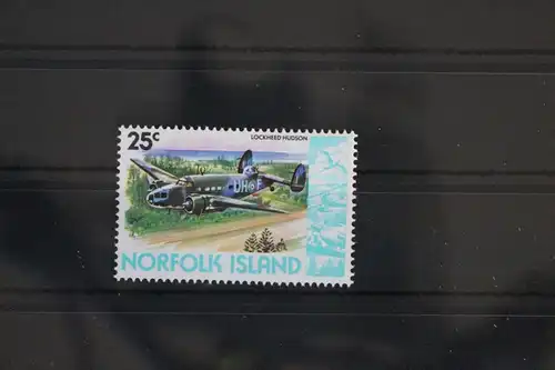 Norfolk 246 postfrisch Flugzeuge Luftfahrt #WX422
