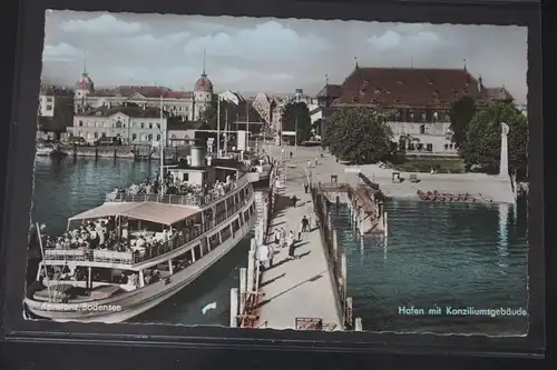 AK Konstanz (Bodensee) Hafen mit Konsiliumsgebäude 1956 #PM042