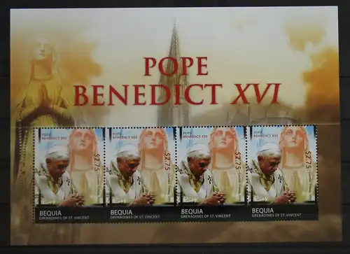 St. Vincent Bequia 664 postfrisch als Kleinbogen, Papst Benedikt XVI #GH029