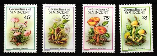 St. Vincent Grenadinen 493-496 postfrisch Pilze #HQ672