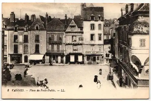 AK Vannes Place du Poids-Public #PM882