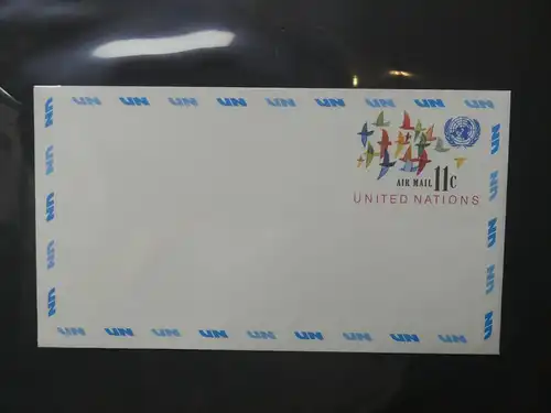 Vereinte Nationen New York Ganzsachen besammelt im Ring Binder #LY666