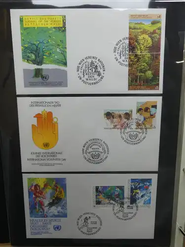 Vereinte Nationen Wien FDCs ab 1979 besammelt im Ring Binder #LY665