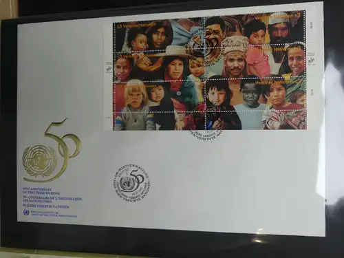 Vereinte Nationen Wien FDCs ab 1979 besammelt im Ring Binder #LY665