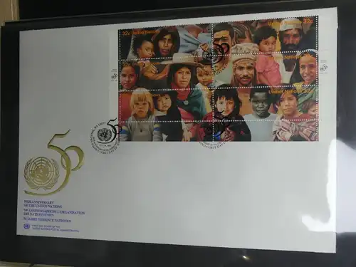 Vereinte Nationen New York FDCs ab 1988 besammelt im Ring Binder #LY664