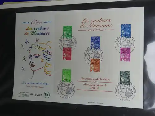 Frankreich und Gebiete FDCs ab 2002 besammelt im Ringbinder #LY693