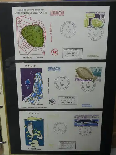 Frankreich und Gebiete FDCs ab 2002 besammelt im Ringbinder #LY693