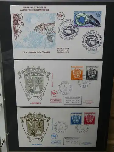 Frankreich und Gebiete FDCs ab 2002 besammelt im Ringbinder #LY693