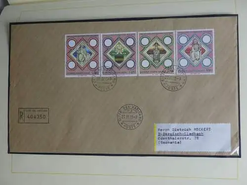 Vatikan 1963-1973 gestempelt besammelt mit Briefen im Binder #LY999