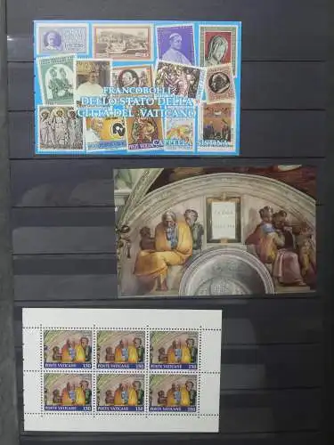 Vatikan kleine Sammlung mit 4 polnischen FDCs im Einsteck-Album #LZ217