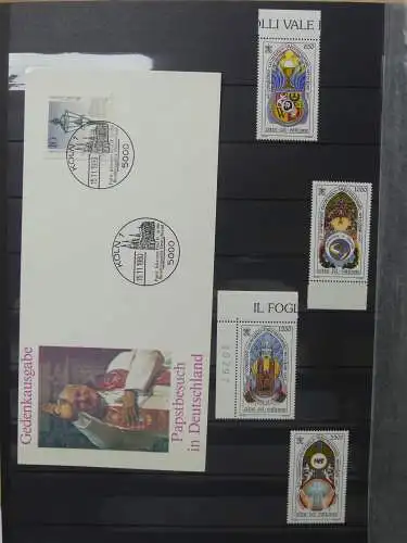 Vatikan kleine Sammlung mit 4 polnischen FDCs im Einsteck-Album #LZ217