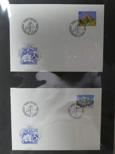 Liechtenstein Sammlung FDCs auf selbstgestalteten Seiten in 2 Binder #LZ370