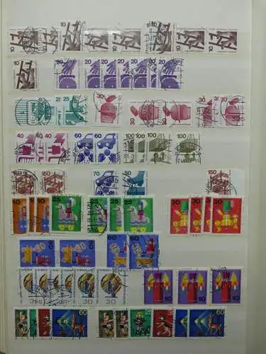 Berlin Lagerbuch ab Anfängen gestempelt im Einsteck-Album #LZ552