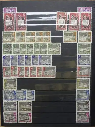 Berlin Lagerbuch teils mit mittleren Werten im Einsteck-Album #LZ577