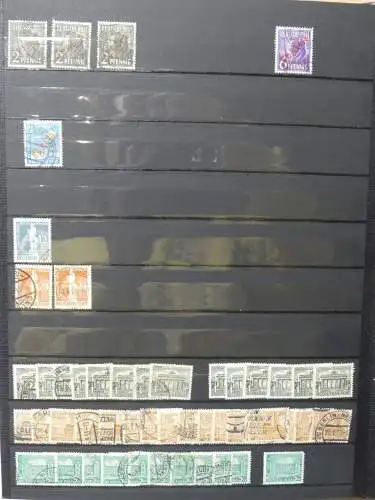 Berlin Lagerbuch teils mit mittleren Werten im Einsteck-Album #LZ577