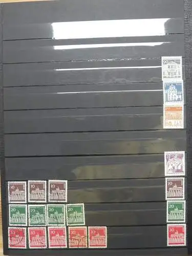 Berlin Lagerbuch teils mit mittleren Werten im Einsteck-Album #LZ577