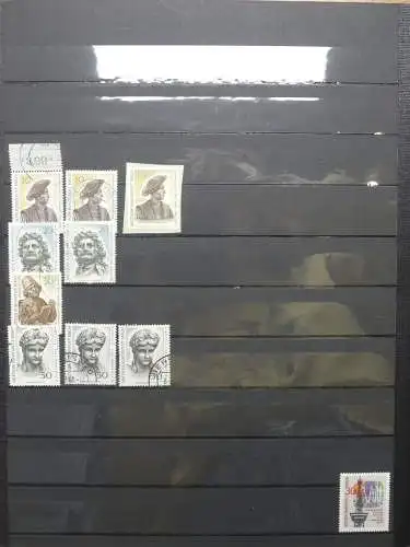 Berlin Lagerbuch teils mit mittleren Werten im Einsteck-Album #LZ577