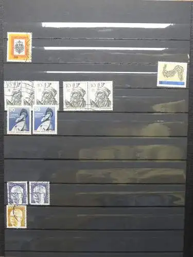 Berlin Lagerbuch teils mit mittleren Werten im Einsteck-Album #LZ577