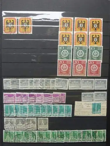 Berlin Lagerbuch teils mit mittleren Werten im Einsteck-Album #LZ577