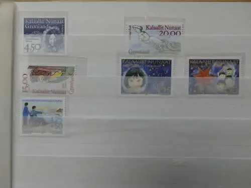 Grönland postfrisch besammelt im Einsteck-Album #LZ683
