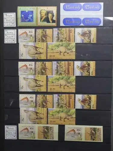 Australien postfrisch besammelt in 3 Steckbüchern #LZ756