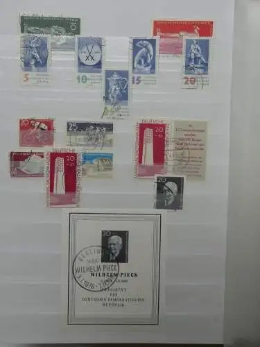 DDR ab Anfängen gestempelt besammelt im Einsteck Album #LZ809