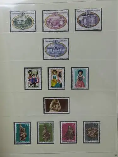 Liechtenstein sauber ** Sammlung 1912-2015, über 8000 € in 4 Safe-Alben #LZ812