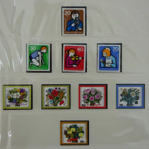 Berlin bis auf Block 1 ** komplett in 2 Lindner Alben #MA002